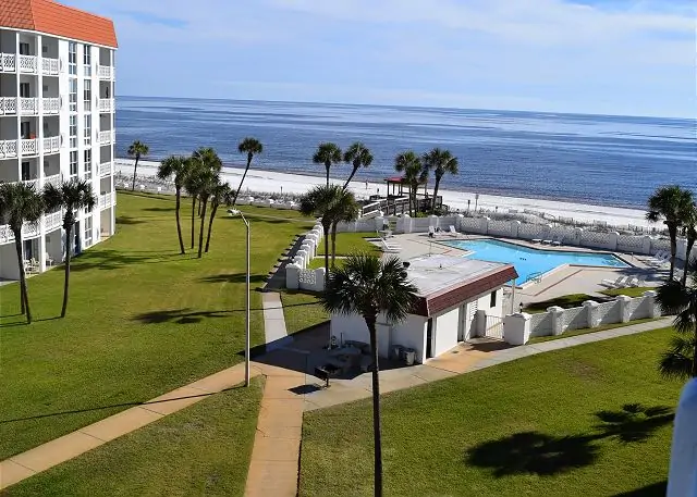 Florida Coastal Prep athlete housing on Florida's Emerald Coast — Fort Walton Beach